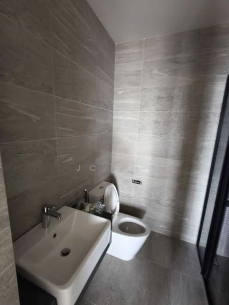 Service Residence for Sale at Edelweiss @ Tropicana Gardens - Jc Lee - Bathroom - PropertyGuru.com.my