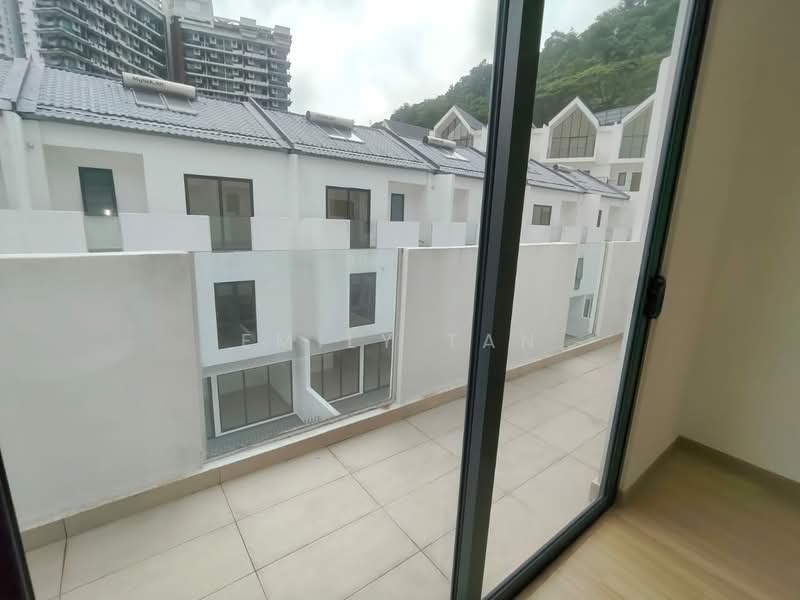 Rumah Teres 3.5 Tingkat untuk Disewa di Damansara Perdana (Selangor) - Emily Tan - Exterior - PropertyGuru.com.my