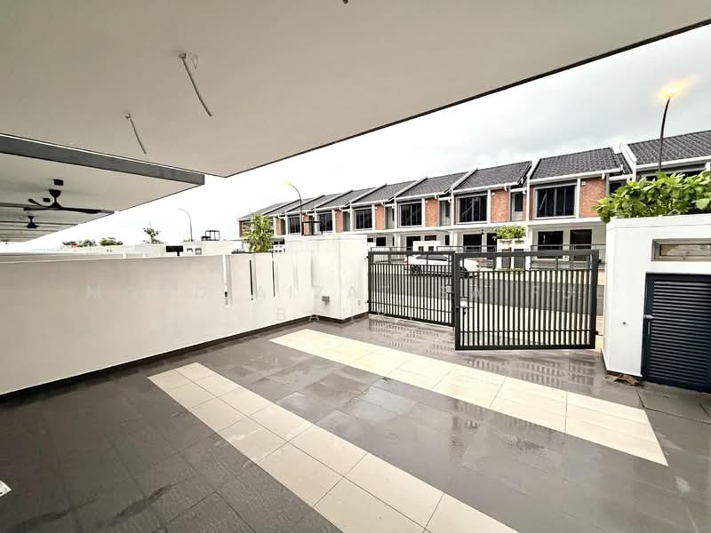 2-storey Terraced House for Sale in Shah Alam (Selangor) - Mohd Aizat Saiful Bahri - Exterior - PropertyGuru.com.my