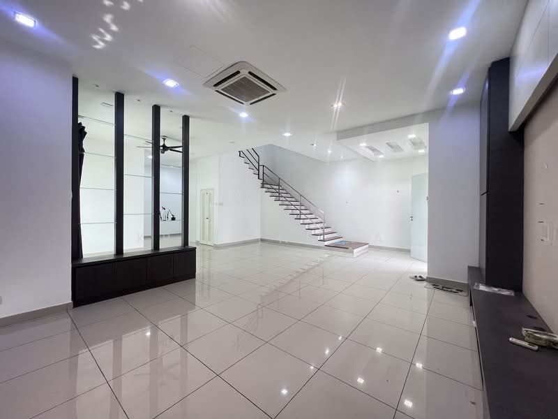 Rumah Berkembar untuk Dijual di Cheras (Selangor) - Christine Lai - Living Room - PropertyGuru.com.my