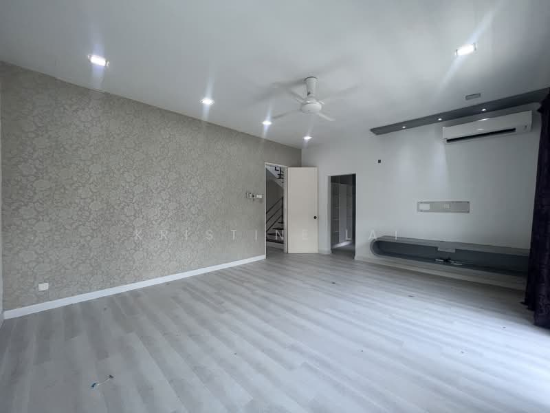 Rumah Berkembar untuk Dijual di Cheras (Selangor) - Christine Lai - Living Room - PropertyGuru.com.my