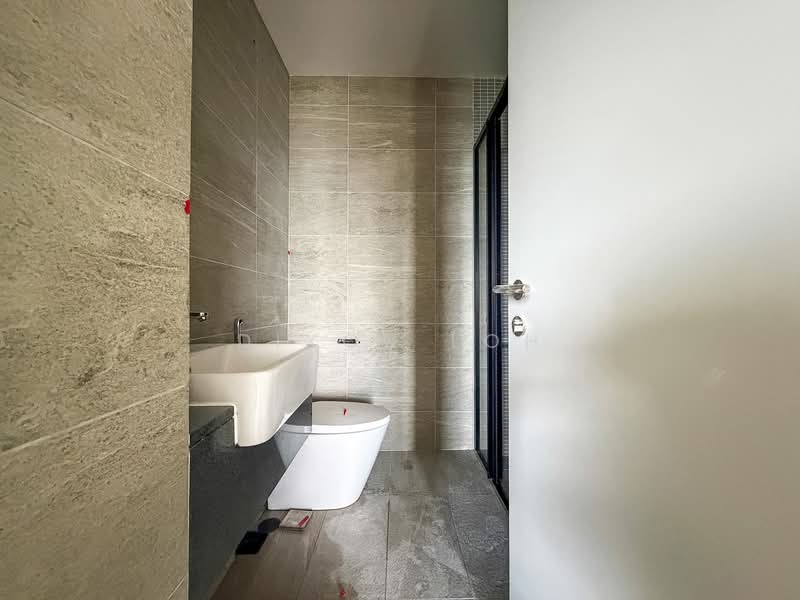 Service Residence for Rent at Edelweiss @ Tropicana Gardens - Dixon Loh - Common Bathroom - PropertyGuru.com.my