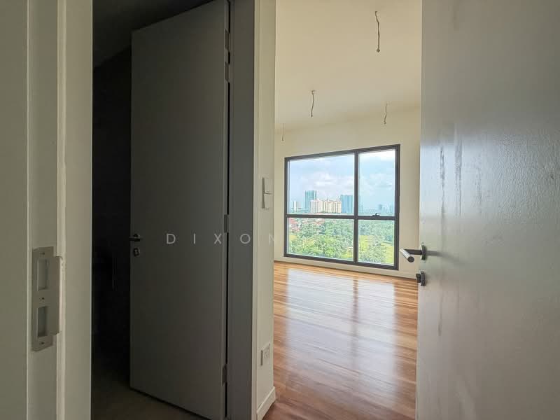 Servis Apartment untuk Disewa di Edelweiss @ Tropicana Gardens - Dixon Loh - Master Bedroom - PropertyGuru.com.my