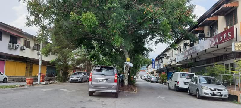 Kedai / Pejabat untuk Dijual di Desa Jaya Kepong (Kepong) - FC Wong - Exterior - PropertyGuru.com.my