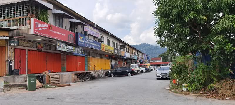 Kedai / Pejabat untuk Dijual di Desa Jaya Kepong (Kepong) - FC Wong - Exterior - PropertyGuru.com.my