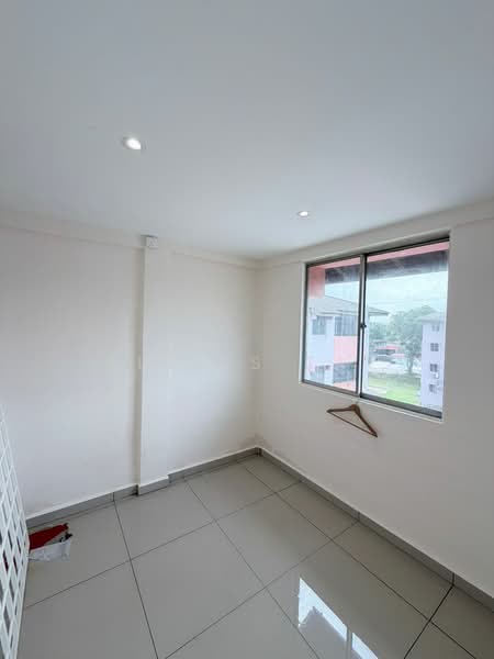 Rumah Flat untuk Dijual di Flat Taman Rinting - Alviss Tay - Interior - PropertyGuru.com.my