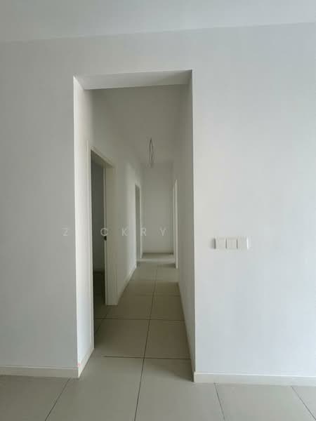 Condominium for Rent at Vierra Residence - Zeckry Saw - Corridor - PropertyGuru.com.my