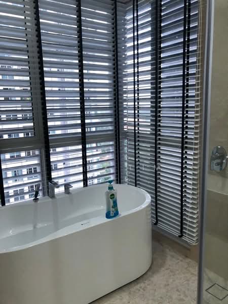 Kondominium untuk Disewa di Pavilion Hilltop - Zack Lim - Bathroom - PropertyGuru.com.my