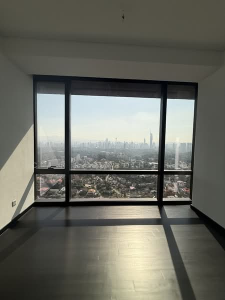 Kediaman Servis untuk Dijual di Regent Suites @ Pavilion Damansara Heights - Carrie Cheng - Master Bedroom - PropertyGuru.com.my