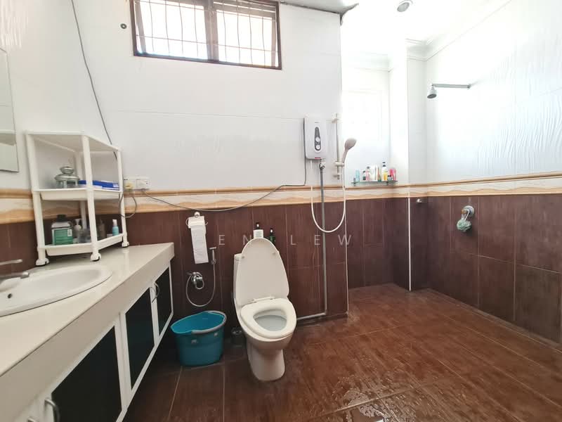 Semi-Detached House for Rent in Taman Segar Perdana (Cheras) - Ken Lew - Bathroom - PropertyGuru.com.my