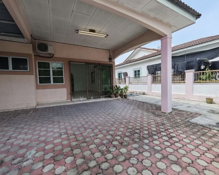 Rumah Teres untuk Dijual di Ipoh (Perak) - Ivan Tai - Exterior - PropertyGuru.com.my