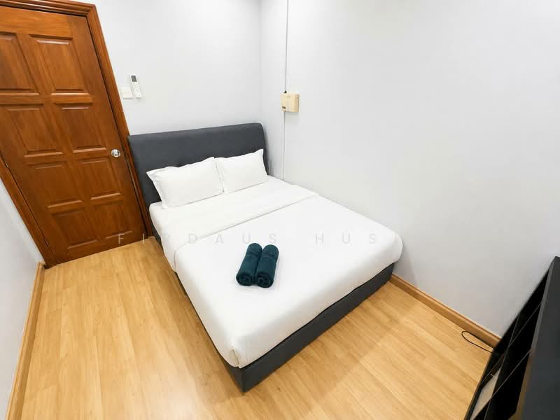 Rumah Teres 2 Tingkat untuk Dijual di Seksyen 5 (Kota Damansara) - Firdaus Husin - Bedroom - PropertyGuru.com.my