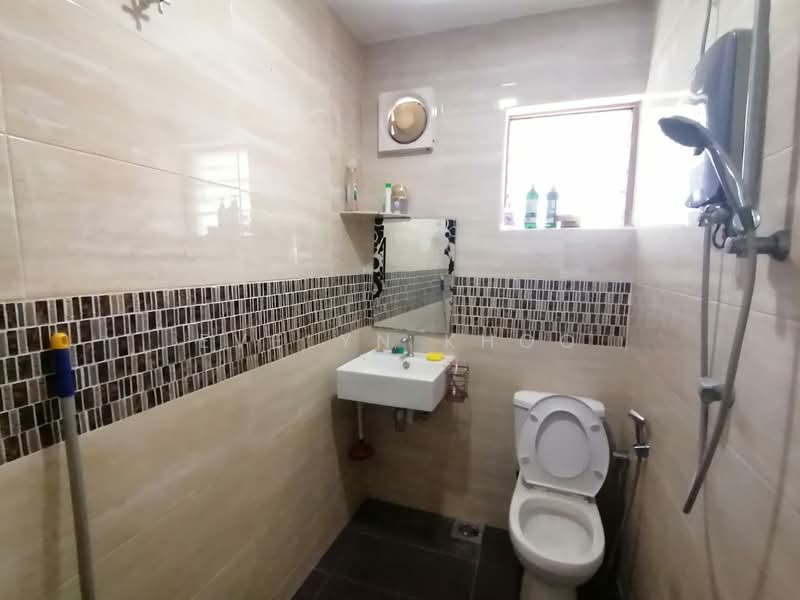 Bungalow for Sale in Rawang (Selangor) - Evelyn Khoo - Bathroom - PropertyGuru.com.my