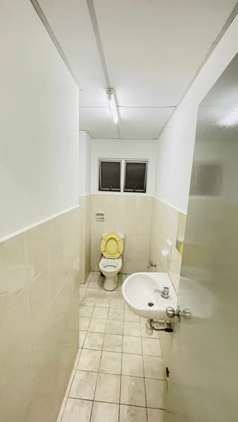 Pangsapuri untuk Disewa di Suria Damansara - Geralyn Chionh - Bathroom - PropertyGuru.com.my