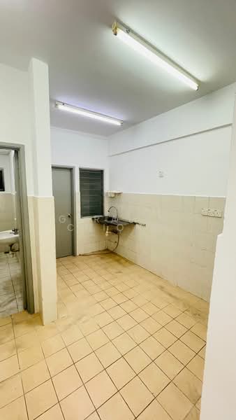 Pangsapuri untuk Disewa di Suria Damansara - Geralyn Chionh - Kitchen - PropertyGuru.com.my