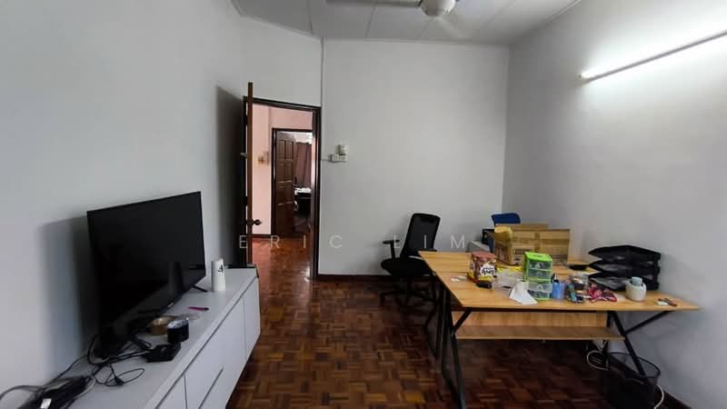 Rumah Teres 2 Tingkat untuk Disewa di Damansara Jaya (Petaling Jaya) - Eric Lim - Living Room - PropertyGuru.com.my