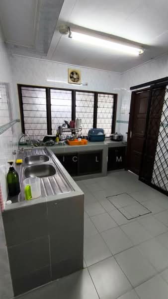 Rumah Teres 2 Tingkat untuk Disewa di Damansara Jaya (Petaling Jaya) - Eric Lim - Kitchen - PropertyGuru.com.my