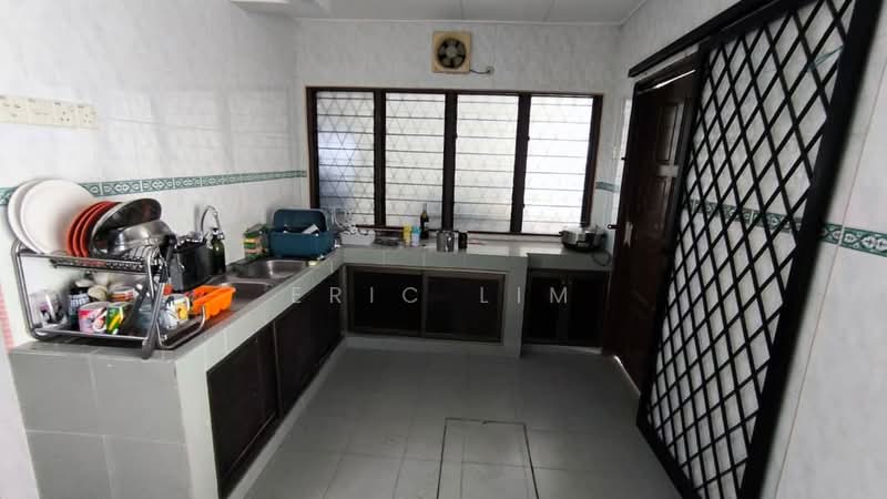 Rumah Teres 2 Tingkat untuk Disewa di Damansara Jaya (Petaling Jaya) - Eric Lim - Kitchen - PropertyGuru.com.my