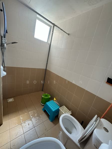 Condominium for Sale at Aman Heights Condominium - Bonie Tan - Bathroom - PropertyGuru.com.my