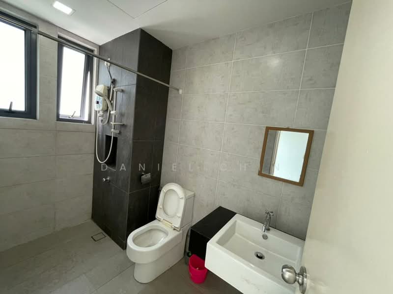 Condominium for Sale at Ascenda Residence @ Skyarena - Daniel Chin - Bathroom - PropertyGuru.com.my
