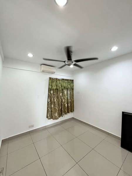 Condominium for Rent at First Residence (Residensi Unggul) - Jessie Lin - Interior - PropertyGuru.com.my