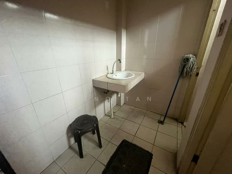 Retail Space for Rent in Kuching (Sarawak) - Jeno Tan - Interior - PropertyGuru.com.my
