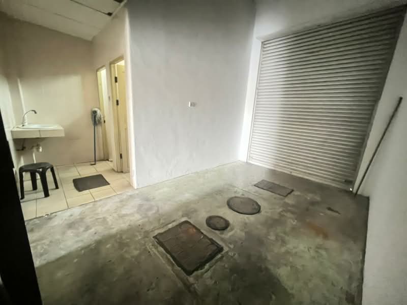 Retail Space for Rent in Kuching (Sarawak) - Jeno Tan - Interior - PropertyGuru.com.my
