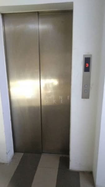 Shop / Office for Rent in Alam Damai (Cheras) - Elaine Loke - Corridor - PropertyGuru.com.my