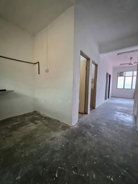 Rumah Bandar untuk Dijual di Taman Penaga Permai (Penaga) - Aswad . - Interior - PropertyGuru.com.my