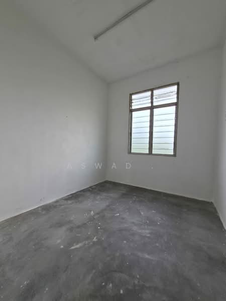 Rumah Bandar untuk Dijual di Taman Penaga Permai (Penaga) - Aswad . - Bedroom - PropertyGuru.com.my