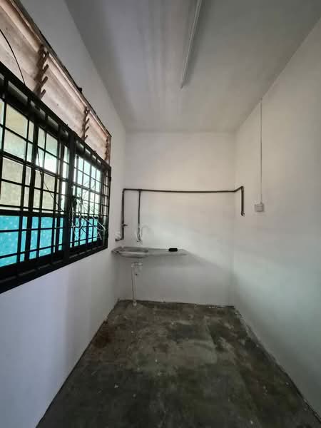 Rumah Bandar untuk Dijual di Taman Penaga Permai (Penaga) - Aswad . - Kitchen - PropertyGuru.com.my