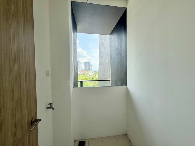 Kondominium untuk Dijual di QuayWest Residence - Rain Yu - Yard 2 - PropertyGuru.com.my