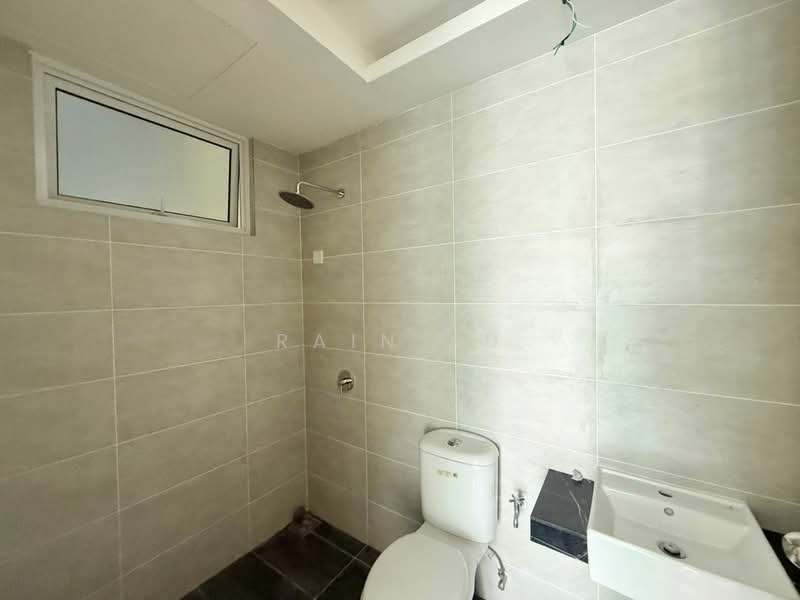 Kondominium untuk Dijual di QuayWest Residence - Rain Yu - Bathroom - PropertyGuru.com.my
