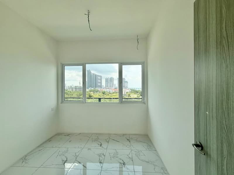Kondominium untuk Dijual di QuayWest Residence - Rain Yu - Bedroom 2 - PropertyGuru.com.my