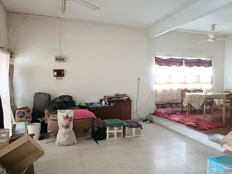 2-storey Terraced House for Sale in Taman Sri Reko (Kajang) - Cliff Siow - Living Room - PropertyGuru.com.my