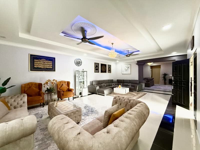 Rumah Banglo untuk Dijual di Idaman Villa (Labu) - Ali Idris - Living Room - PropertyGuru.com.my