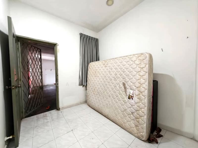 1-storey Terraced House for Sale in Taman Rinting (Masai) - Calvin Lee - Interior - PropertyGuru.com.my