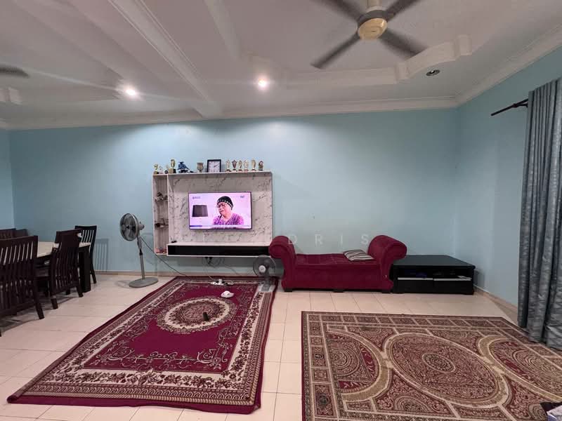 2-storey Terraced House for Sale in Taman Puncak Saujana (Kajang) - Ali Idris - Living Room - PropertyGuru.com.my