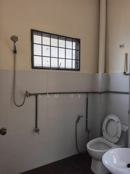 2-storey Terraced House for Rent in Taman Taynton View (Cheras) - Sam Hee - Bathroom - PropertyGuru.com.my