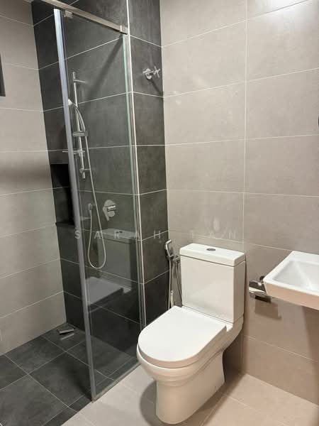 Servis Apartment untuk Dijual di Sunway Belfield - Sarah Tan - Bathroom - PropertyGuru.com.my