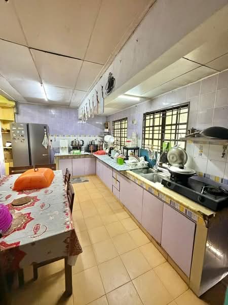 Rumah Teres 2 Tingkat untuk Dijual di Taman Desa Tebrau (Tebrau) - Kok Hui - Kitchen - PropertyGuru.com.my
