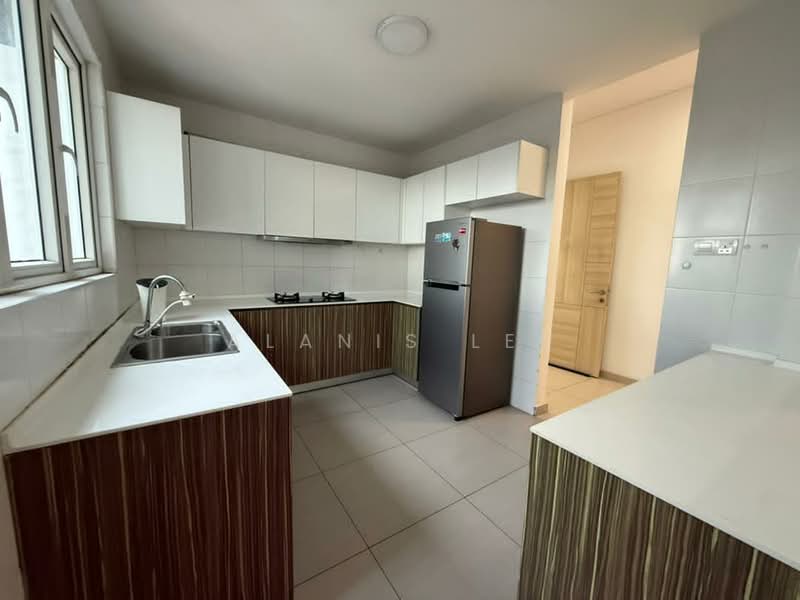 Service Residence for Rent at Seasons Amara Larkin - Alanis Lee - Kitchen - PropertyGuru.com.my