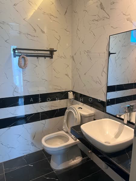 Condominium for Rent at QuayWest Residence - Jason Phoon - Bathroom - PropertyGuru.com.my