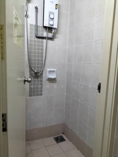 Kondominium untuk Dijual di Desa Putra - Yvonne Tan - Bathroom - PropertyGuru.com.my