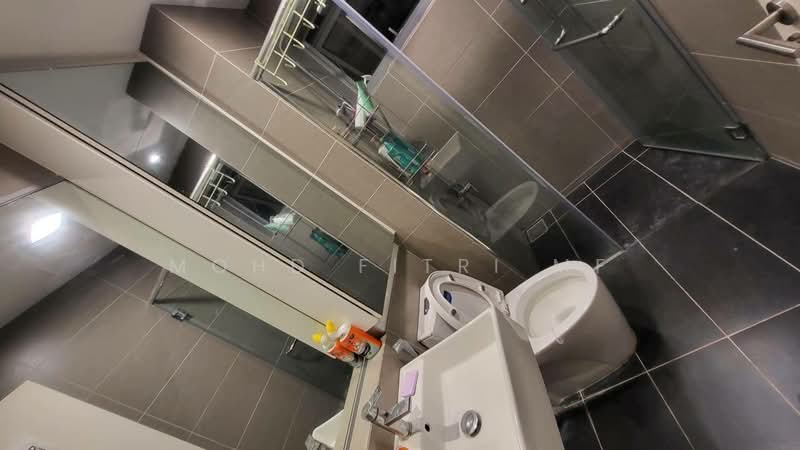 Condominium for Rent at Lakefront Residence - Mohd Fitri MF - Bathroom - PropertyGuru.com.my