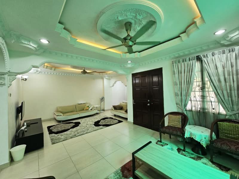 Semi-Detached House for Sale in D'Kayangan (Shah Alam) - Azizol . - Living Room - PropertyGuru.com.my