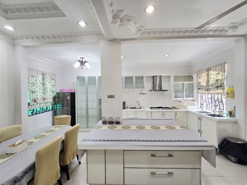 Semi-Detached House for Sale in D'Kayangan (Shah Alam) - Azizol . - Kitchen - PropertyGuru.com.my
