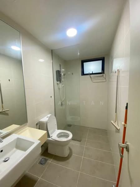 Service Residence for Rent at Southkey Mosaic - Dylan Tan - Bathroom - PropertyGuru.com.my