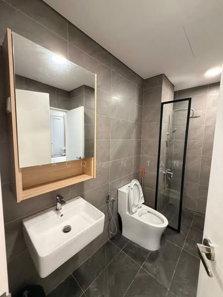 Servis Apartment untuk Disewa di Cubic Botanical - Jacquin Tan - Bathroom - PropertyGuru.com.my