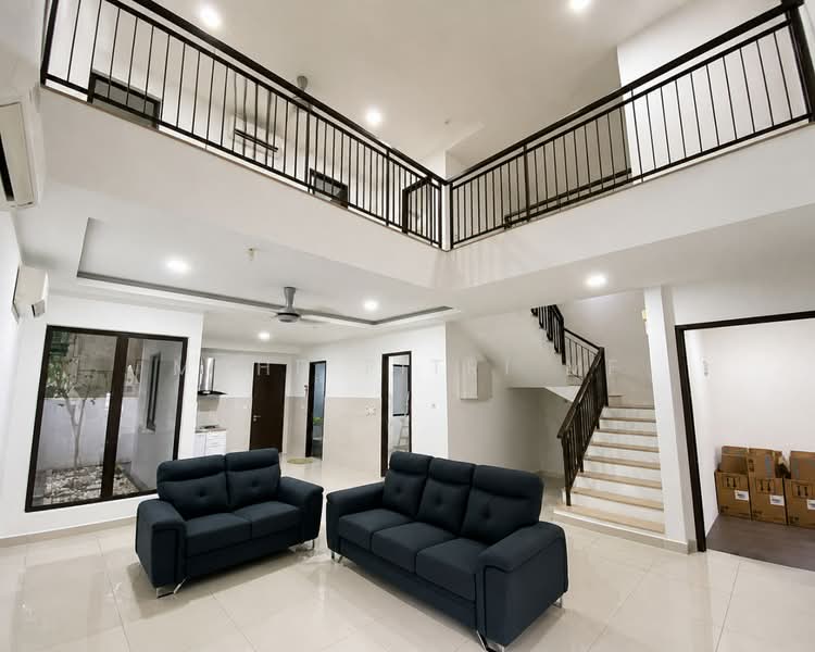 Townhouse for Sale in Shah Alam (Selangor) - Mohd Fitri MF - Living Room - PropertyGuru.com.my